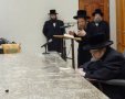 הגר"י פינק שליט"א נואם ליד האדמו"ר מבעלז | צילום: א.מ.ש.
