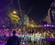 המונים בשמחת בית השואבה המסורתית של 'המרכז למורשת' במוצאי החג (וידאו)