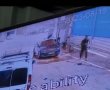 רגעי הפיגוע הרצחני ונהג ההסעות שנמלט מהמקום ברגע האחרון