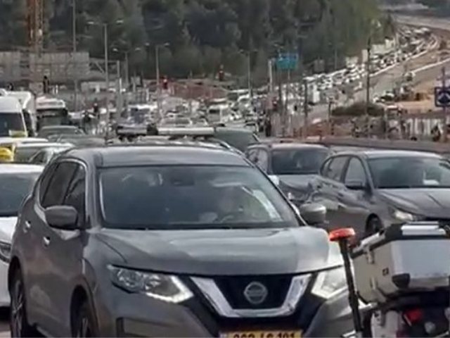 פקקי הענק בצומת רמות | עדכוני רמות