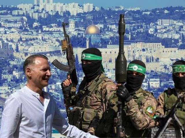 איש העסקים לצד מחבלי חמאס | ישראל היום