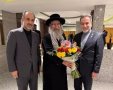 וייס מביא פרחים לשר החוץ האיראני | שימוש לפי סעיף 27א
