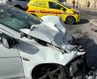 התנגשו בצומת: תאונת דרכים בין רכב פרטי ומסחרית באשדוד