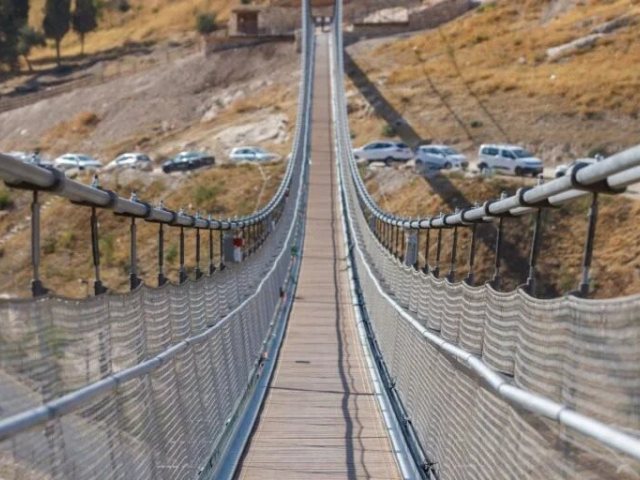 הגשר התלוי בבן הינום. צילום: דוברות העירייה