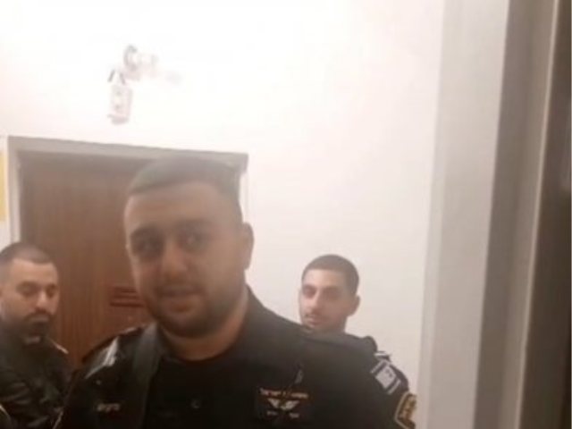 הפשיטה באשמורת הבוקר | מתוך הסרטון