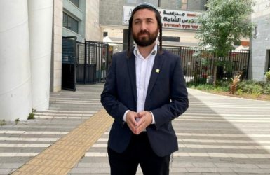 ח"כ סוכות בסיור בבתי ספר במזרח ירושלים | דוברות 
