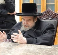 האדמור מכעלז בכינוס | צילום: א.מ.ש.