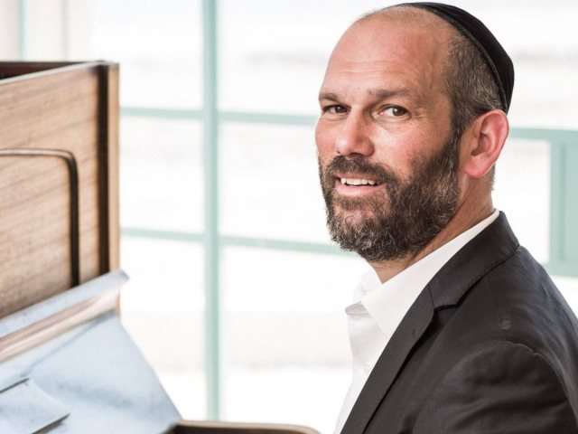 יונתן רזאל | מתוך פייסבוק