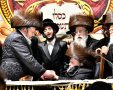 שמחת האירוסין של נכדת האדמו"ר | שוקי לרר