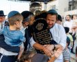 השמחה בעיצומה 