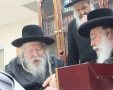 באדיבות המצלם