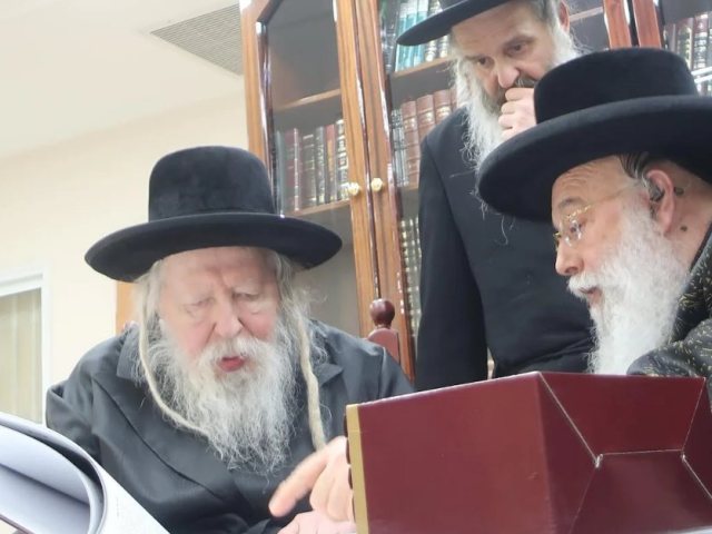 באדיבות המצלם