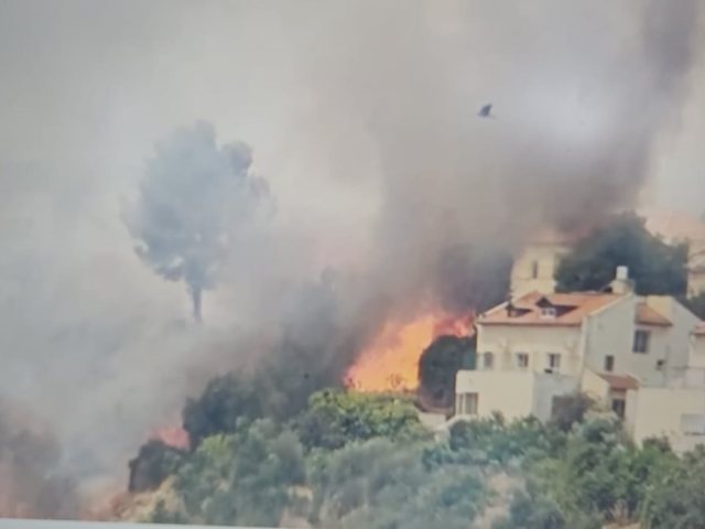 האש השתוללה בירושלים. צילום: דוברות כיבוי והצלה ישראל