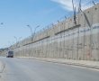 צפו: חדירה המונית של שב"חים דרך הפירצה בה עברו מחבלי הפיגוע בצומת רמות