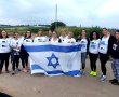 הצעידה המרגשת של בנות "ההולכות בשמחה" מגן יבנה ביום השואה 
