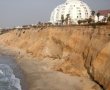 דו"ח מבקר המדינה קובע: העירייה לא הציבה מספיק הגנה מפני המצוק הקורס