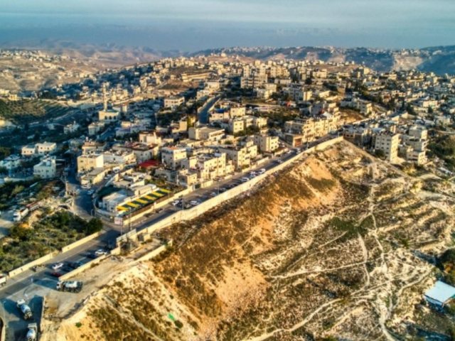 אום ליסון (צילום: חגי אגמון-שניר, CC BY-SA 4.0, ויקיפדיה)