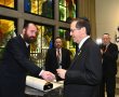איש החסד מאשדוד הכניס ספר תורה לזכר נרצחי המלחמה (גלריה)