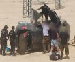 אנשים טובים באמצע הדרך: לוחמי הכליאה חילצו נהגת מרכב שהתהפך בכביש 40