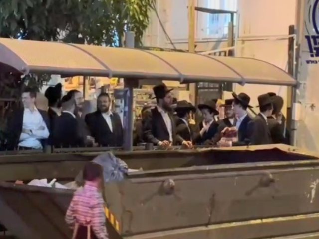 הפגנה נגד מוטי בבצ'יק. פרסום לפי סעיף 27א לחוק זכויות יוצרים