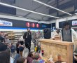 שלמה אורצל הרים הדלקה ב'אושר עד' והקונים התמוגגו 