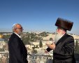 פרוש בתצפית על הר הבית | יח"צ