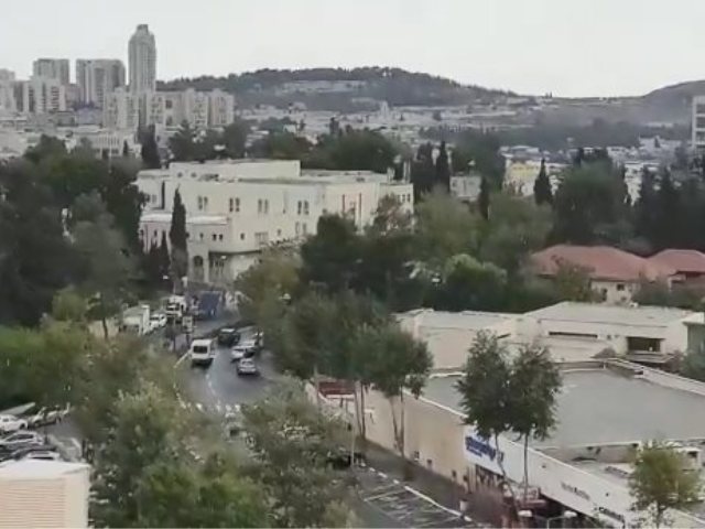 גשם בירושלים. פרסום לפי סעיף 27א לחוק זכויות יוצרים