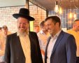 הרב איידלס בקביעת מזוזה במרדים החדשים של דמרי השקעות