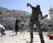 עניין שבשגרה: פלסטינים יידו אבנים על רכבים ישראלים