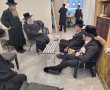 האדמו"ר משאץ בניחום אבלים אצל משפחת ר' מאיר פיינר ז"ל
