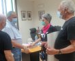 אנשי "מחאת נס ציונה" באו למחות בלשכת ראש העיר, על שקרא לסער להצטרף לליכוד
