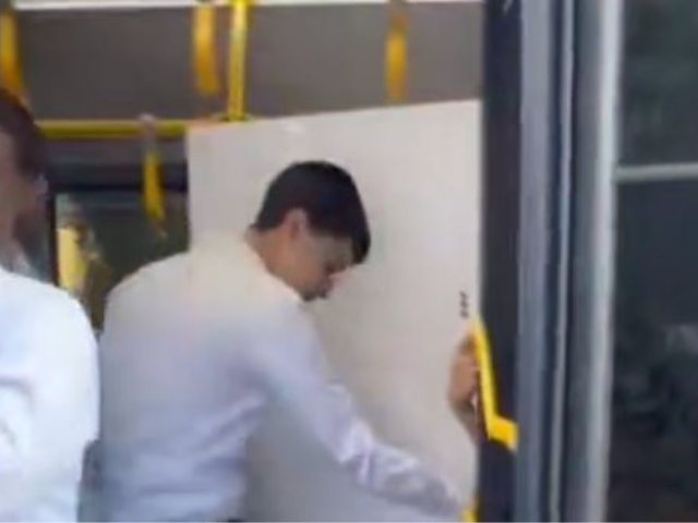 בחורי הישיבה והמקרר באוטובוס. פרסום לפי סעיף 27א לחוק זכויות יוצרים