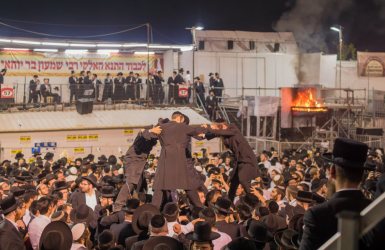 ל"ג בעומר במירון בשנים אחרות | shutterstock