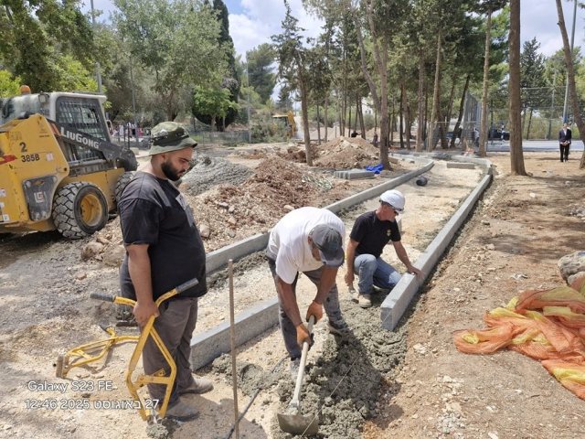 עבודות ההקמה למתחם הספורט | מינהל קהילתי הר נוף