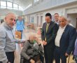 סיור שהפך להצלת חיים: עוזר שר הבריאות חילץ קשישה שנחנקה תוך דקות