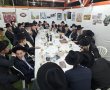 מצוות שמחה כיצד? ראשי קהילת 'בני פנחס' בביקור החג המסורתי בבית המרא דאתרא