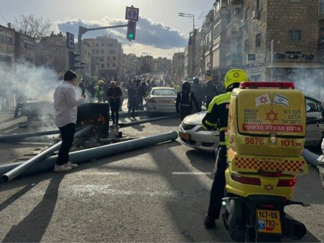 זירת הדריסה בירושלים | צילום: דוברות מד"א  