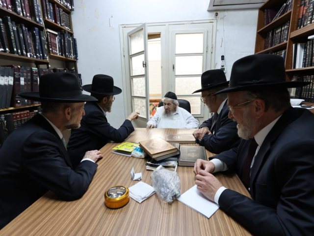 דרמה פוליטית