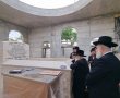 גיסו של הרבי עלה לציון והספיד בדמעות